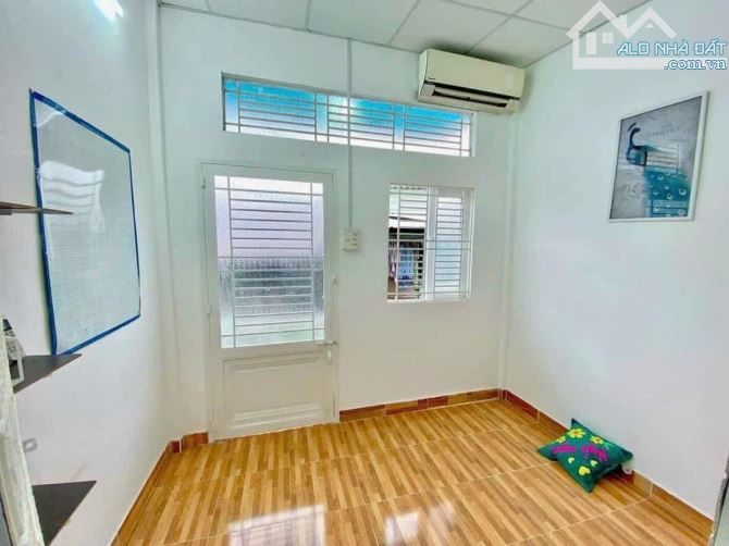 NHÀ TRỆT + LẦU - TRỤC CHÍNH LỘ TRƯỚC NHÀ GẦN 4 MÉT - CÁCH LỘ MẶT TIỀN 30/4 VÀI BƯỚC CHÂN - - 5