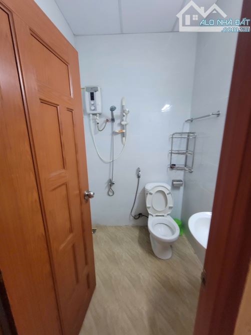 Nhà trống có sân, (3.5*18m 1 lầu 3pn 2wc), 163/4A Tô Hiến Thành - 17TR - 5