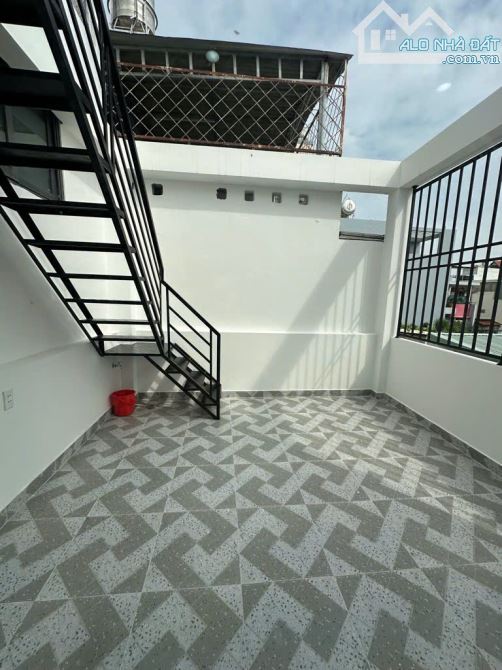 🌏🏡 Nhà mới 45m2 ( 4 x11) - Hẻm thông ô tô - gần Emart Phan Huy Ích - 7