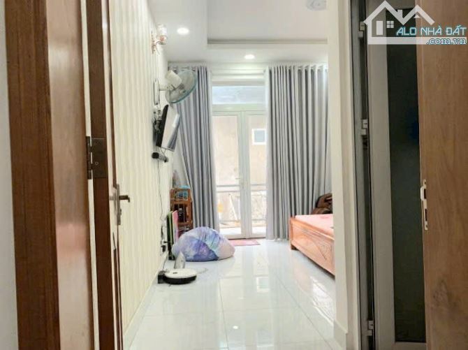 🏡🏡🏡NHÀ 5 TẦNG SÁT MẶT TIỀN PHẠM VĂN BẠCH. P15 TÂN BÌNH.... DT .57 M.💸💸💸 8.2 TỶ