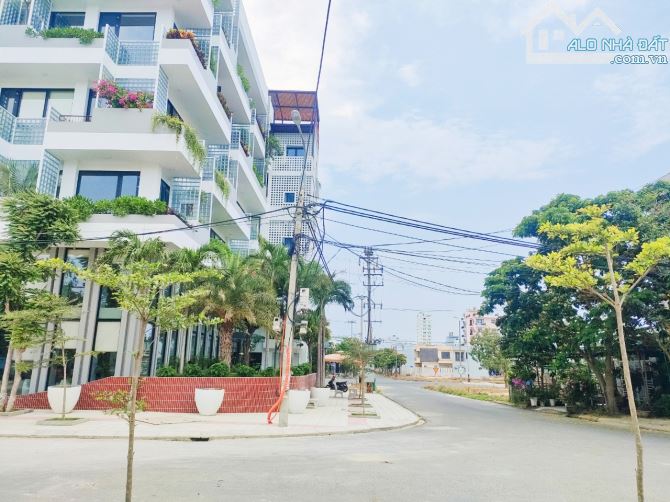 Cần bán lô đất 140m2 ngang 6m đường 7m5 Nguyễn Cơ Thạch khu biển Sơn Thủy