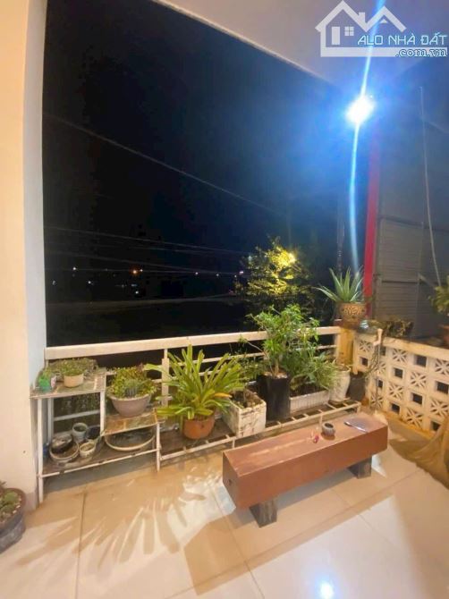 Cần bán đất và nhà Kinh Doanh ĐƯỜNG Y NGÔNG NỐI DÀI - p. TÂN TIẾN - TP. BMT - ĐĂK LĂK