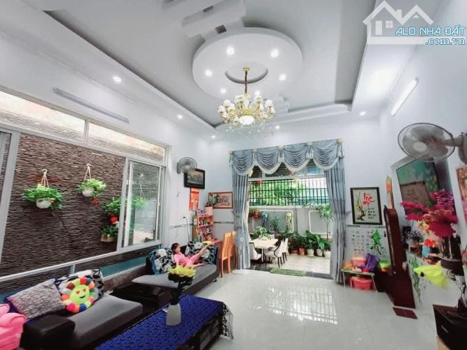 🔰CCDV-MS.52 - Bán gấp biệt thự đường Phan Chu Trinh p Vũng Tàu tp HCM. Giá 12.9 tỷ