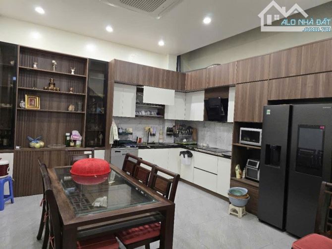 Bán Nhà Quan Hoa 72m² - Giá chỉ 12.9 Tỷ - Thiết Kế Sang Trọng, Đẳng Cấp