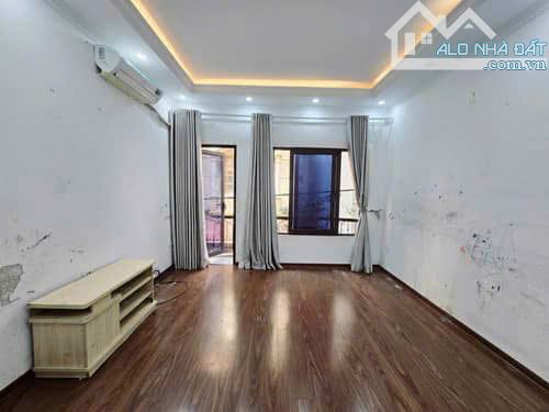 BÁN NHÀ PHỐ CẦU GIẤY - 35M2, 5 TẦNG - NGÕ THOÁNG, BAGAC PHI - CẠNH ĐƯỜNG LÁNG, HƠN 8 TỶ - 1