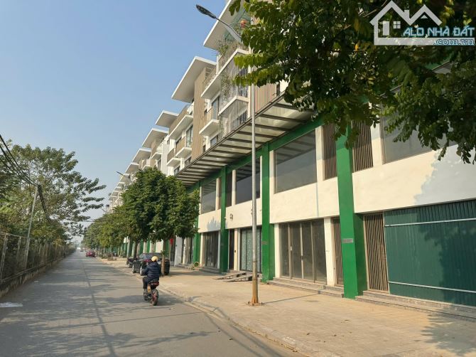 Cực hiếm, bán 2 căn Shophouse tại Khai Sơn City, Thượng Thanh, mặt view hồ điều hòa. - 1