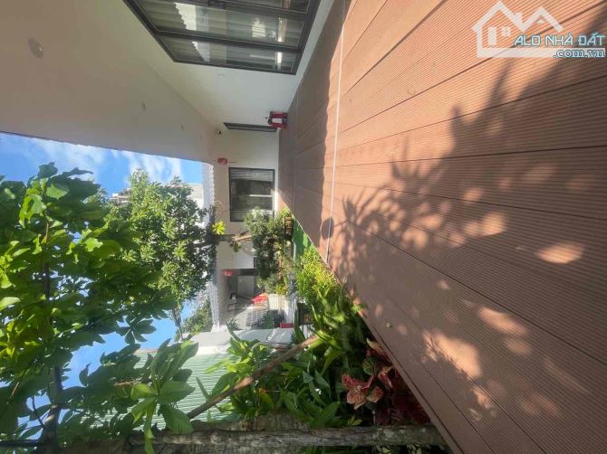 BÁN NHÀ VƯỜN NGAY ĐẶNG THÁI THÂN, DT KHỦNG 200m2 CHỈ NHỈNH 5 TỶ. - 1