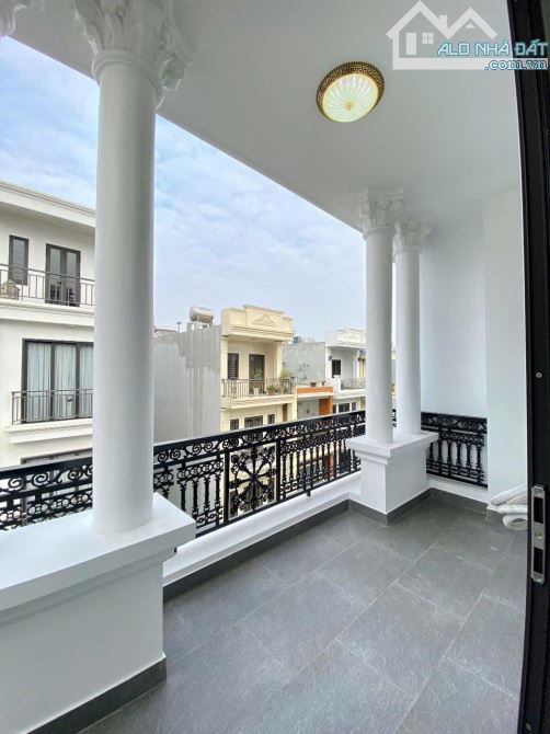 Siêu phẩm nhà Vinhomes Riverside , Sở Dầu, Hồng Bàng - 1