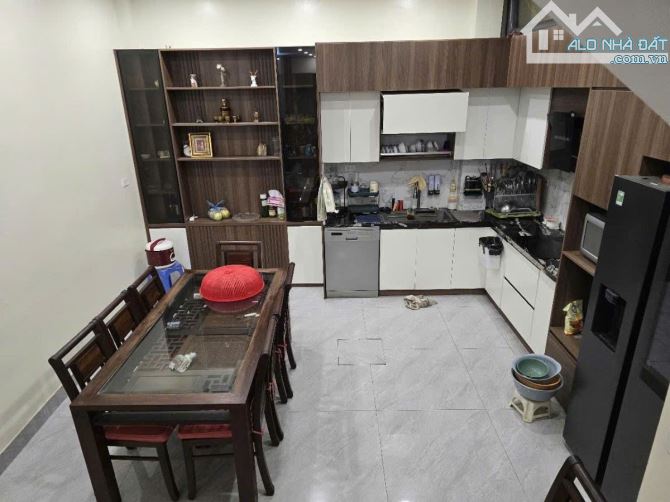 Bán Nhà Quan Hoa 72m² - Giá chỉ 12.9 Tỷ - Thiết Kế Sang Trọng, Đẳng Cấp - 1