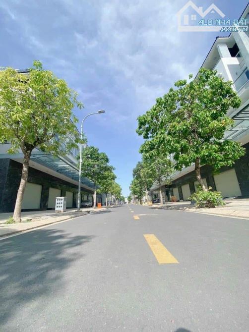 Bán nhà Thô ShopHouse Văn Hoa Villas, ngã 3 máy cưa, Coopmart, Biên Hòa, giá 9 tỷ 200. - 2