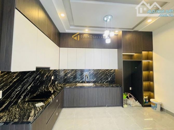 Nhà Phố Mặt Tiền Nguyễn Trung Trực. P4. 58m2. Ngang 5,3m. 4 Tầng. 4PN. Giá 8,8 Tỷ - 2