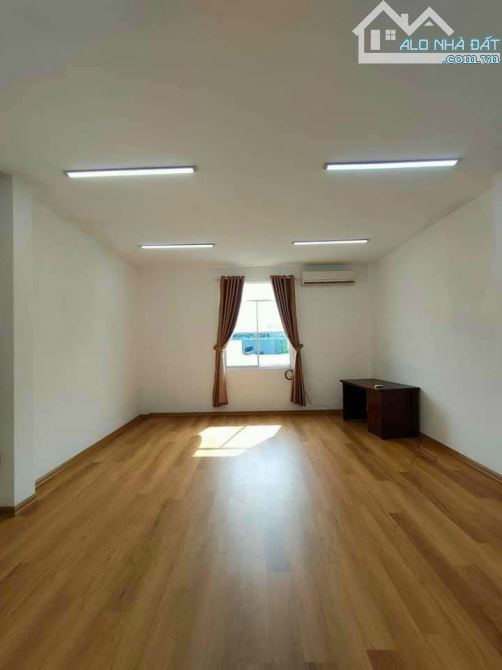 Cho Thuê Văn Phòng Nguyễn Hữu Thọ 40m2 4 triêu· - 2