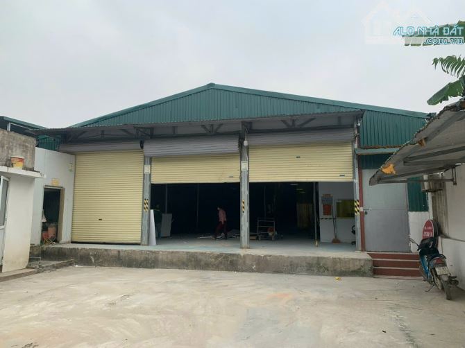 Cho thuê kho nhà xưởng tại Km 15 Mặt ĐL Thăng Long,Thôn Quyết Tiến.Giá : 25 tr - 2