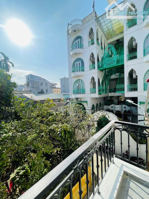 Nhà 3 tầng Nguyễn Công Trứ Phù Hợp Làm Homestay Chỉ 5,6 Tỷ - 2