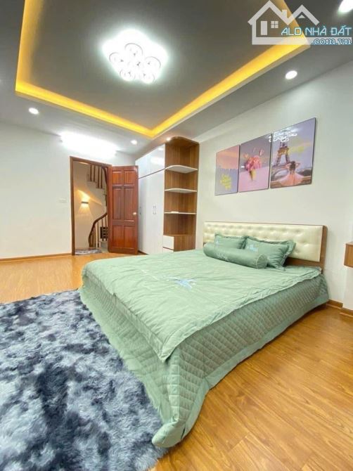 MỸ ĐÌNH 37m2, 5 TẦNG - NHÀ ĐẸP ĐÓN TẾT - GẦN Ô TÔ - GẦN PHỐ GẦN CHỢ - NHỈNH 6 TỶ - 3