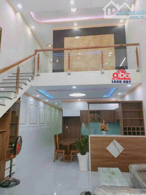 2.75 tỷ bán nhanh nhà hơn 100m2 (5*20.5) SHR đường xe oto rộng , sang tên nhanh gọn . - 3