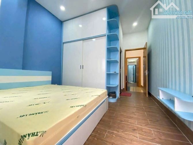 NHÀ 2 TẦNG, HẺM XE HƠI ĐƯỜNG MINH PHỤNG, QUẬN 11. DT: 80M2 CHỈ 4TỶ 990. SHR - 4