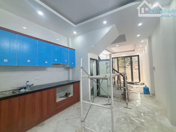 Bán Nhà An Dương Vương, DT: 40m2, 6 tầng, Giá 7.9tỷ, 2 thoáng trước sau. - 5