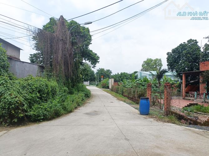 Bán nhà 1/ ngắn đường Sông Lu - 1126m2 - 30x37 - 300m2 thổ cư - xã Trung An - Củ Chi - 5