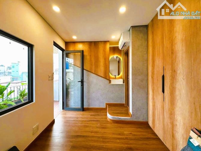 SIÊU PHẨM 4 TẦNG - DTSD 84 M2 - NGANG TO 5M - ÔTÔ SÁT NHÀ - HOÀNG HOA THÁM - BÌNH THẠNH. - 5