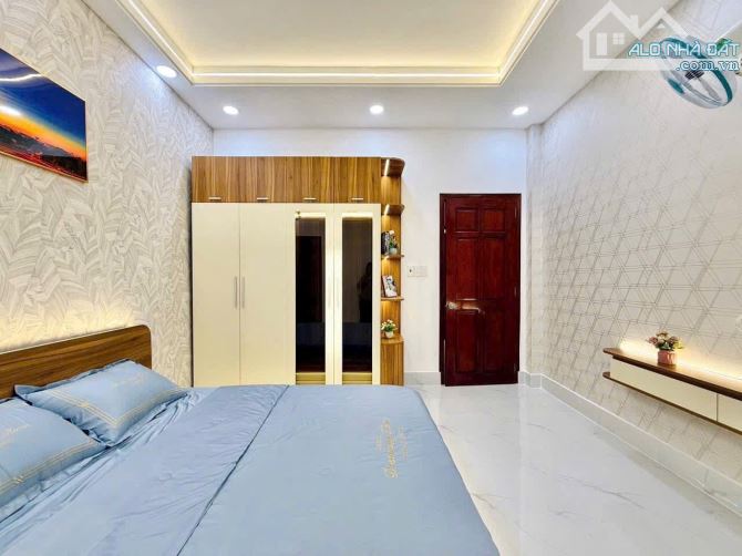 Nhà đẹp, thiết kế tông sáng ngay Hương Giang, Q10. Giá: 2 Tỷ 850 / 52m2. Vị trí đắc địa - 6