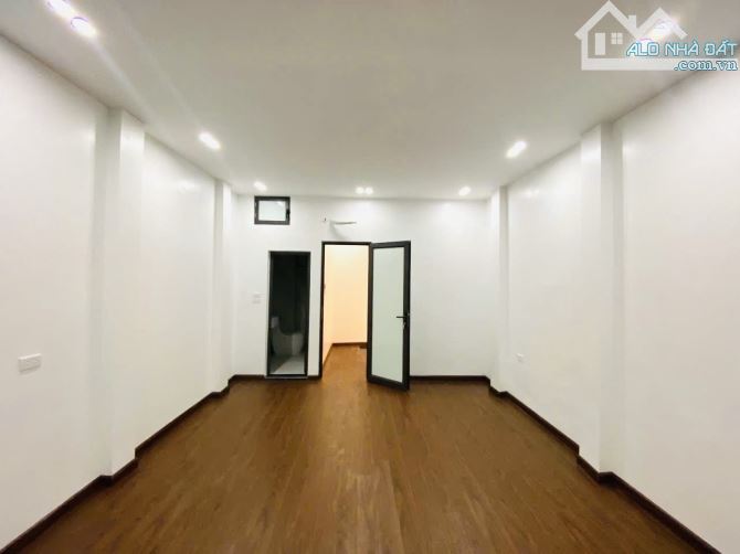 Bán nhanh nhà mới đẹp-Cự Lộc-Thanh Xuân-32m2-5Tầng-6.5 tỷ - 7