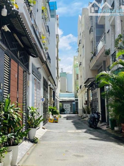 Bán nhà Quang Trung, Phường 8. 4 Tầng đủ nội thất, giá 7.1 tỷ - 7