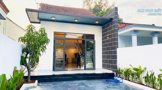 Nhà đẹp mt Trần Hưng Đạo- 182m2, ngang 6m, 3PN, full nội thất- có dòng tiền- nhỉnh 6tỷ