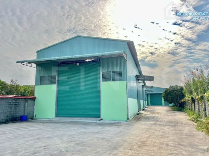 Cho thuê kho xưởng bãi 4.500m² kho xây dựng 1.400m² có trạm điện 630 kVA