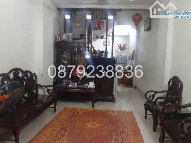 Bán Nhà Đặng Tiến Đông, 37m²  4 Tầng, Ngõ Nông Thoáng, Ở Cực Sướng