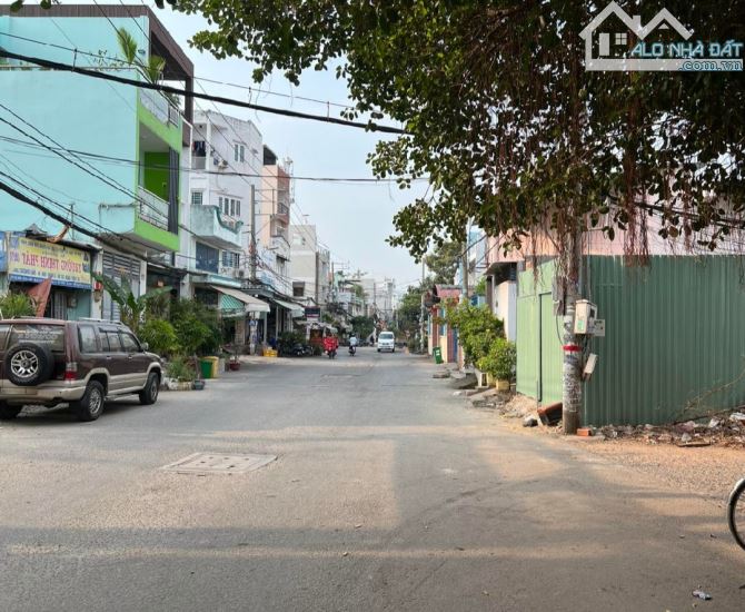 BÁN 80M2 ĐẤT 2 MẶT TIỀN NGUYỄN QUÝ YÊM ĐƯỜNG NHỰA 20M CHỈ 2,5 TỶ