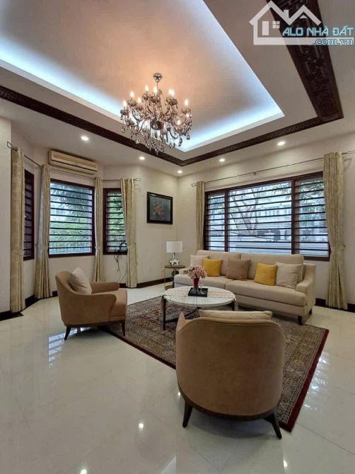 Mặt Phố - Xuân La , Tây Hồ , Kinh Doanh - Ô Tô - Vỉa Hè 55M x 4 Tầng Giá 34 Tỷ