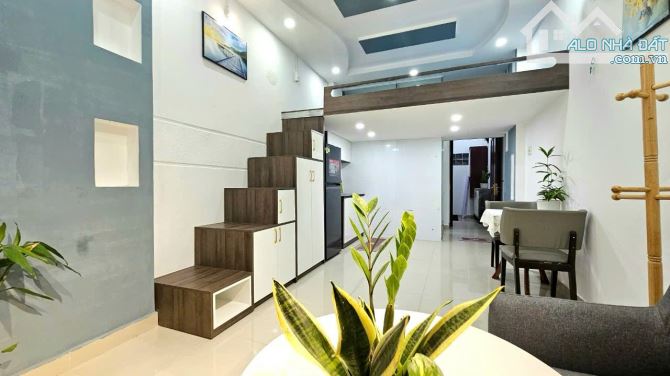 Căn hộ duplex rộng rãi thoáng mát quận 3