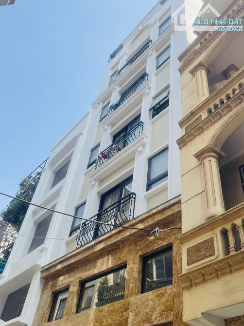 Toà Apartment Yên Lạc - Hai Bà, ô tô tránh, nở hậu, 155m x 8T, thang máy. Giá bán 48.5 tỷ