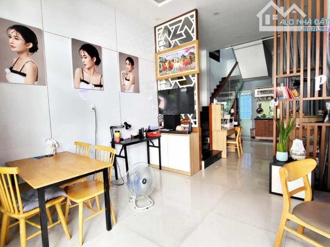 🌟 HIẾM CÓ - NHÀ 2 TẦNG MẶT TIỀN AN TRUNG 6, SƠN TRÀ 🌟  🏡 Diện tích: 55m²