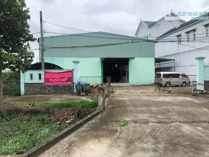 Cho thuê 1.100 m2 mặt tiền thị trấn Cái Tắc 25 triệu - 10