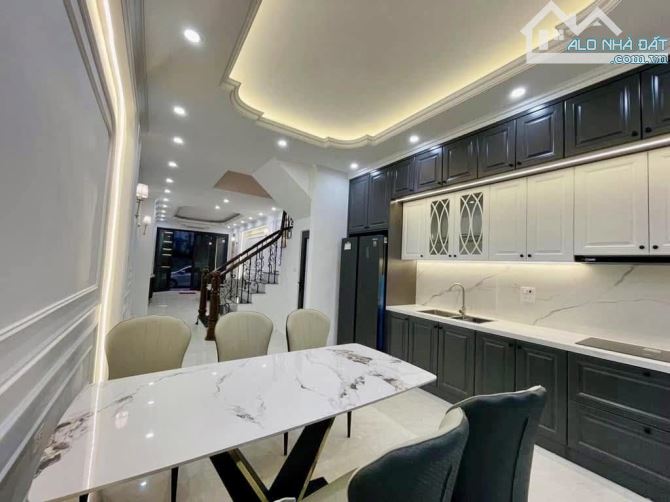 Bán nhà cầu diễn - 43m2X5 tầng- GARA - Ô TÔ - SỔ A4. Giá 6 tỷ hơn - 2