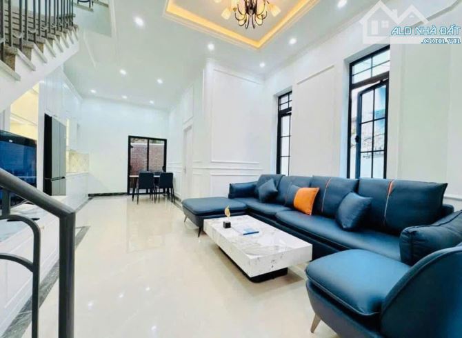 🏠🏠CẦN BÁN NHÀ KIỆT XE MÁY TRẦN PHÚ NGAY UBND PHƯỜNG PHƯỚC VĨNH, TP HUẾ - 1