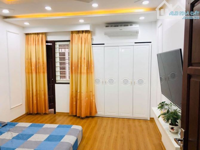 chủ bán nhanh nhà siêu hiếm và đẹp, hàng xóm trường ĐHXHNV- Nguyễn Trãi , S= 30m2,3T - 1