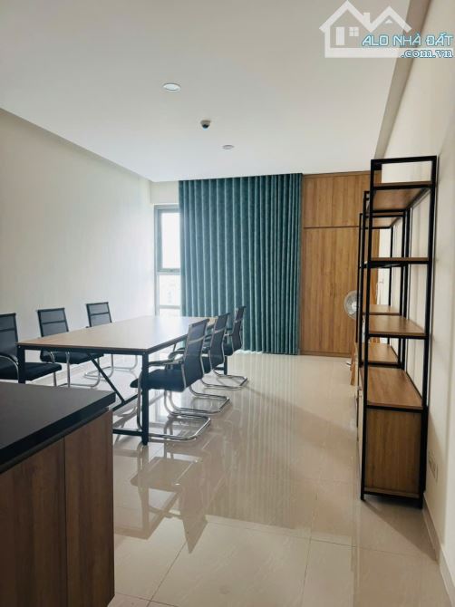 Cho Thuê Căn Hộ Officetel Tại Dự Án Golden King Số 15 Nguyễn Lương Bằng Phường Tân Phú - 1