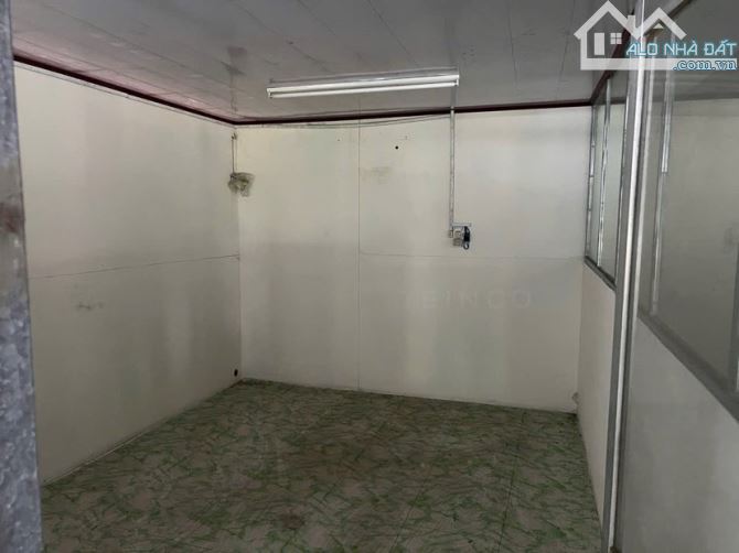 Cho thuê 1.100 m2 mặt tiền thị trấn Cái Tắc 25 triệu - 12