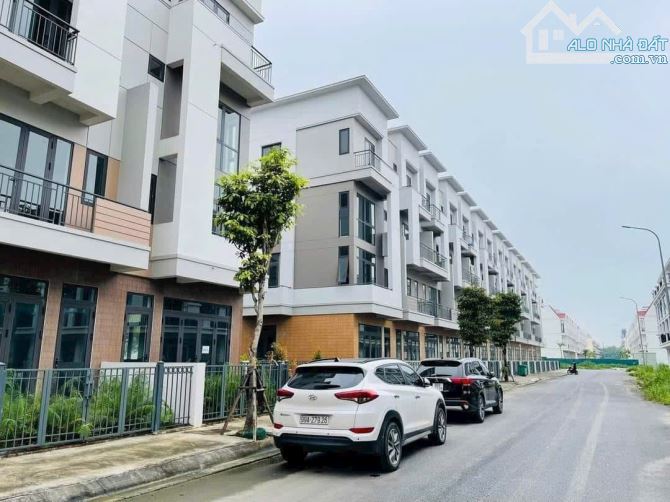 Shophouse liền kề, chân đế chung cư - cơ hội hiếm có giá 4,x tỉ - 2