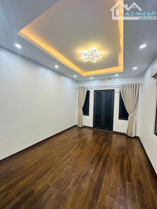 BÁN NHÀ KHÚC THỪA DỤ - 30M2 - HƠN 8 TỶ - NHÀ CỰC ĐẸP, ĐÓN TẾT - TẶNG NỘI THẤT XỊN - 2