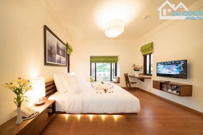 CHUYỂN NHƯỢNG KHÁCH SẠN 4 SAO - 2 MẶT TIỀN CỬA ĐẠI, HỘI AN - GIÁ HẤP DẪN - 1