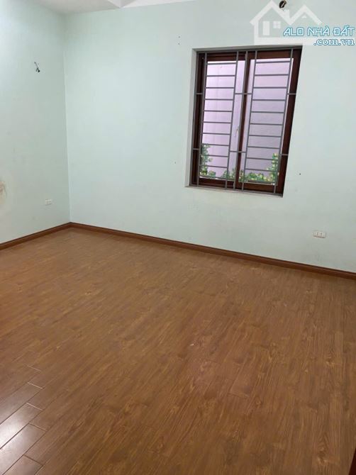 Cho thuê nhà đẹp Kim Giang 60m2, 4 tầng, ô tô đỗ cửa, kinh doanh đỉnh, giá chỉ 18 triệu/th - 2