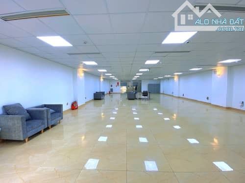 Bán toà nhà 9T x 270m2 - mặt phố Hoàng Quốc Việt, Cầu Giấy - giá 135 tỷ đồng - 2