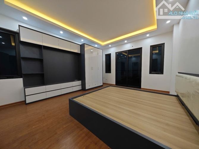 Nhà đẹp Đức Diễn , 43m² , 5 tầng 4 phòng , gần ôtô dân trí cao , hơn 6 tỷ chỉ xách vali về - 3