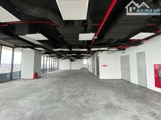 Văn phòng hạng B cho 60 - 100 nhân sự, ngay trung tâm thành phố Đà Nẵng, sàn mới, đẹp. - 7