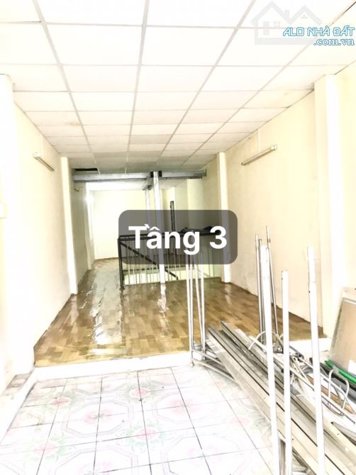 HOT nhà 4 tầng mặt tiền Đông Hồ (3.2 x 18.5m) - 52.6m2, P.8, TB, giá siêu rẻ 10.65 tỷ TL - 9