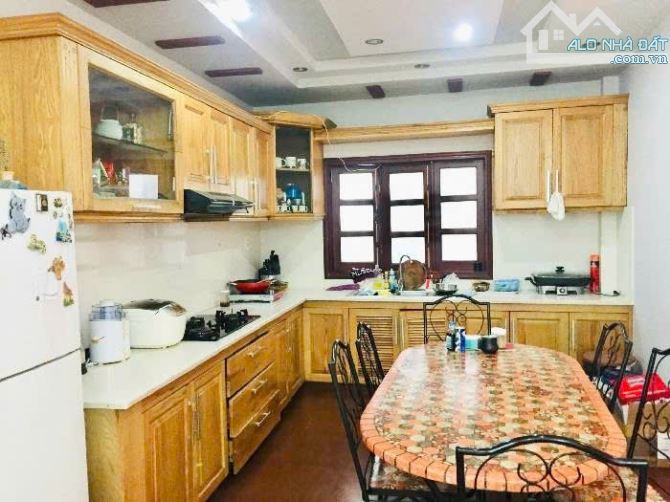 CHDV gần chợ Bà Chiểu - 5x20, 5 tầng, HXH - Chỉ 15 tỷ - 5
